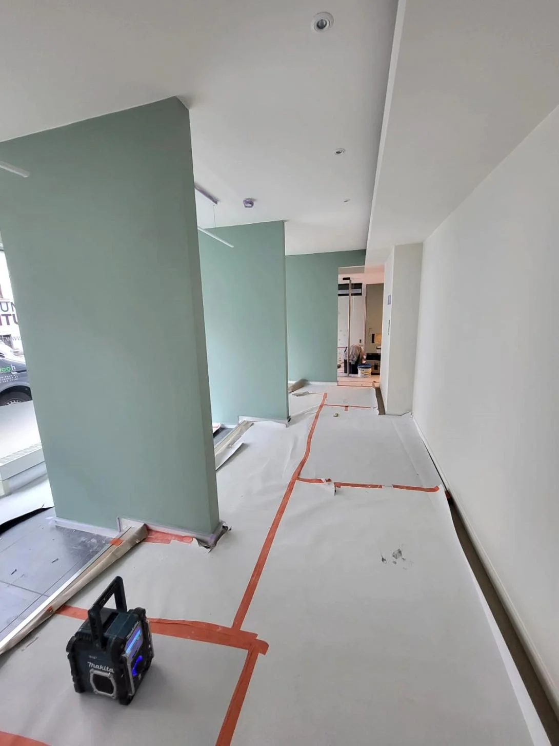 Groen geschilderde wanden