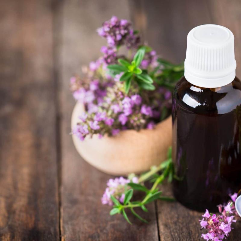 HUILES_ESSENTIELLES_-_2102_-_pilipphoto-scaled