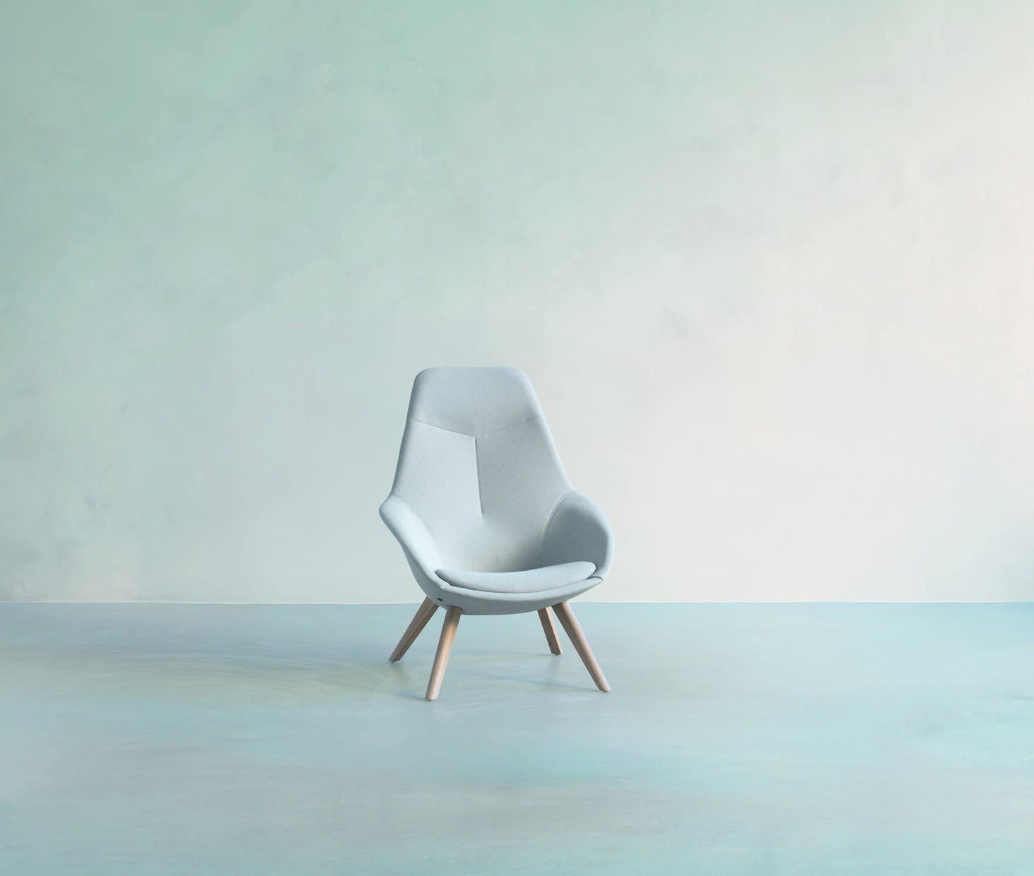 Chaise Lounge 4 pieds bois | YONDA