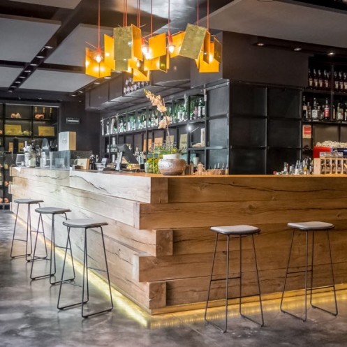 Tabouret haut assise polypropylène | KLEJN