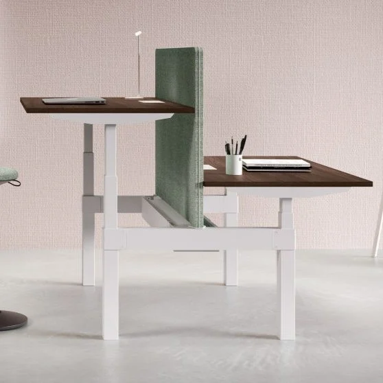 BENCH Desk | Winglet
