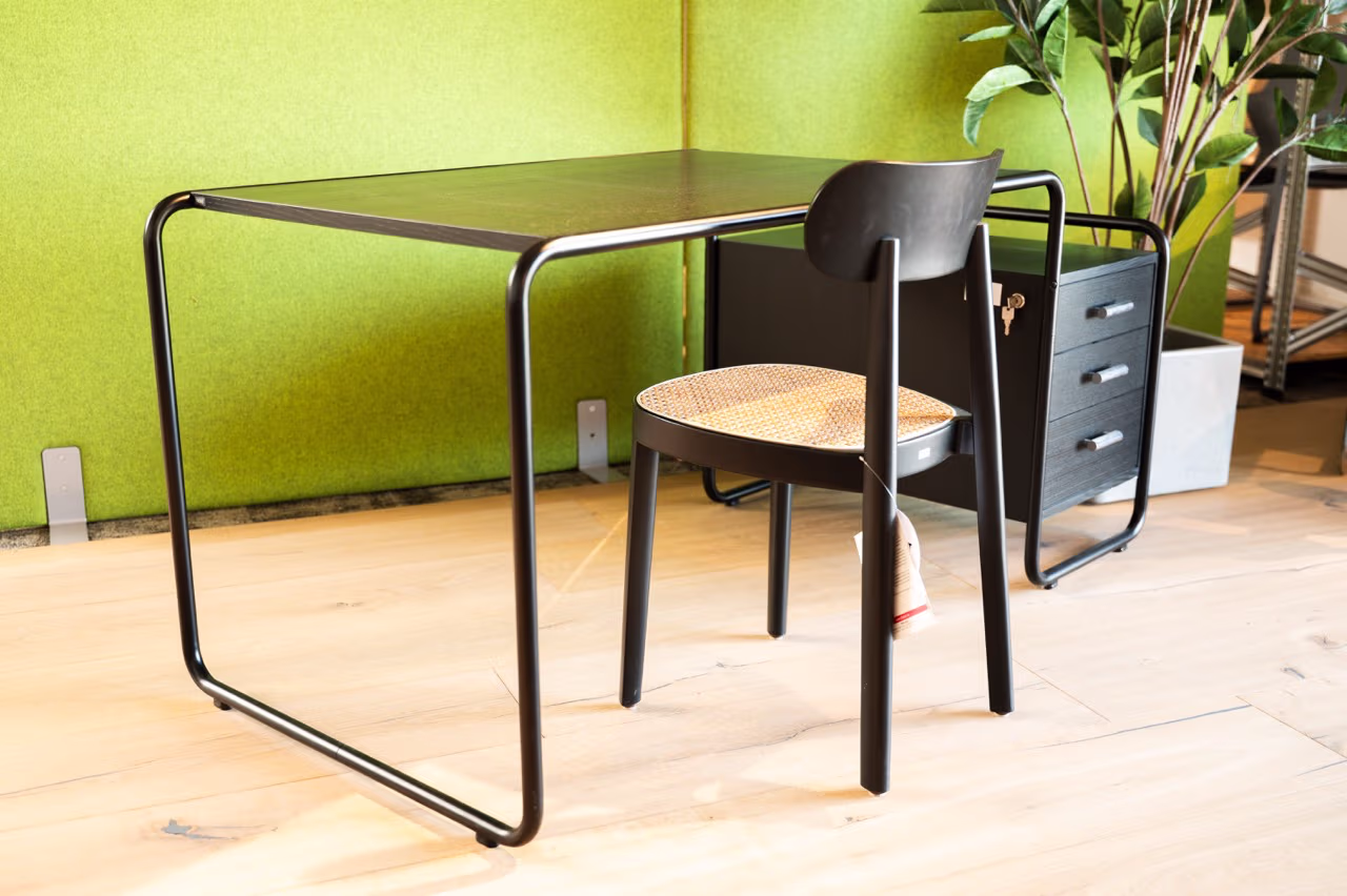 Bureau Thonet S 285/1 – Acier noir – Image 2