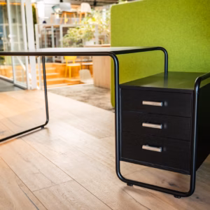 Bureau Thonet S 285/1 – Acier noir