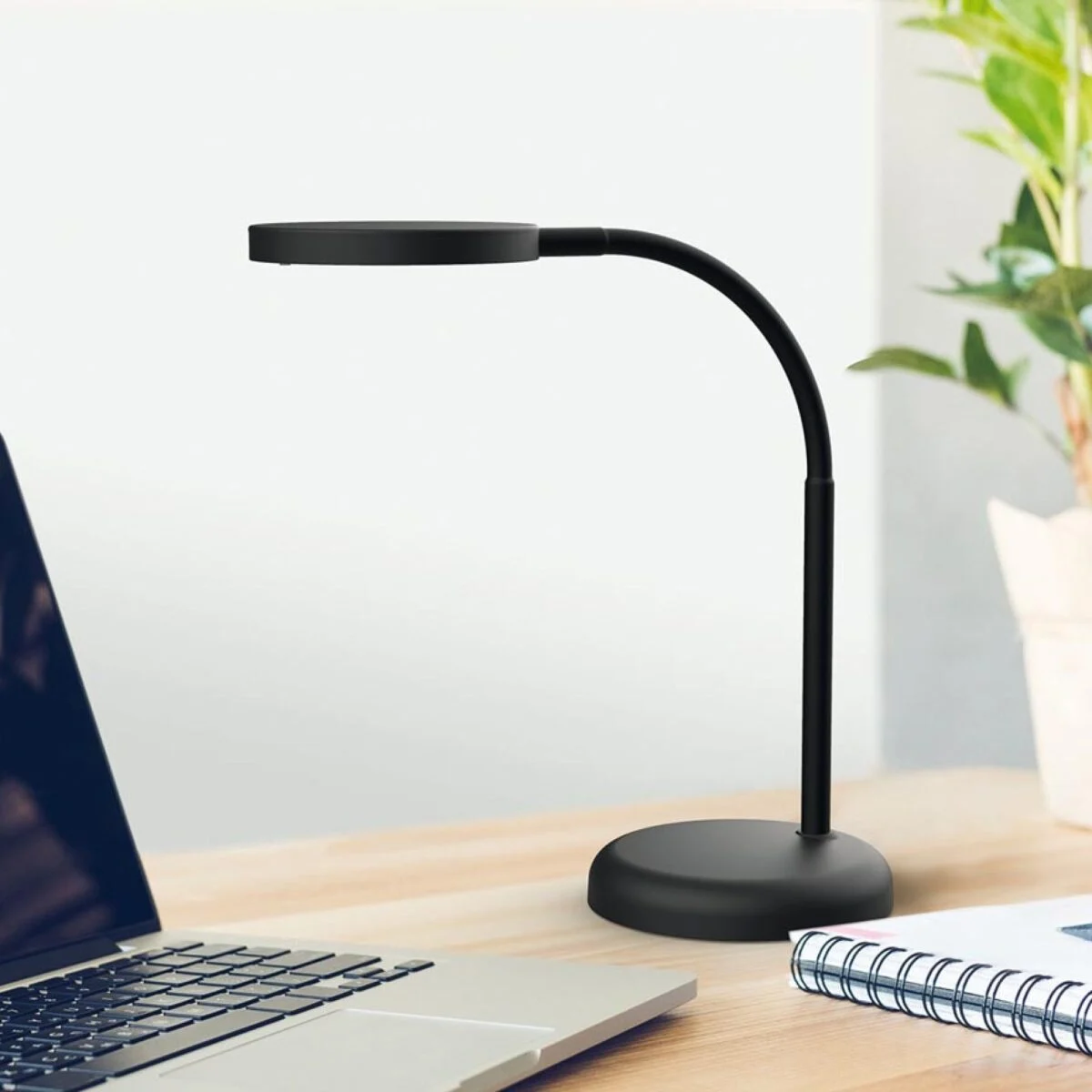 Lampe de bureau LED MAULjoy, noire